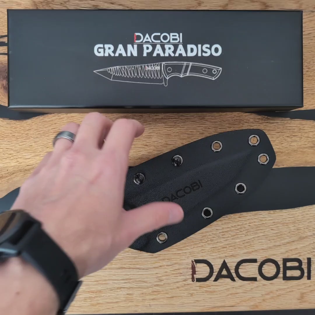 Gran Paradiso - Bushcraft knife, D2 steel, desert Ironwood and carbon resin handle